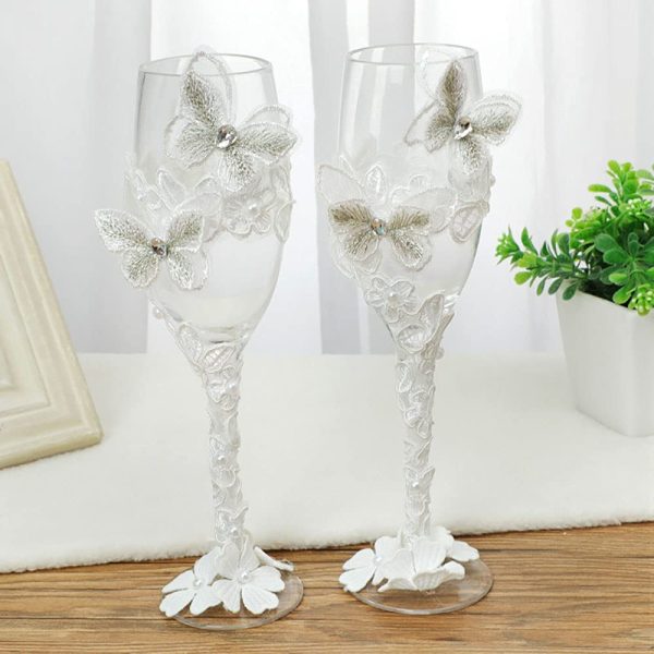 Eligant Laxury Bride and Groom Dressed In Rhinestone Bridal Set Lead Free Crystal Champagne Wine Glasses with Cake Knife and Shovel Supply