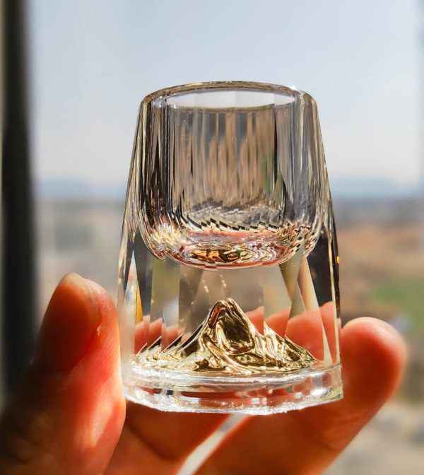 Luxury Lead Free Crystal Glass 24 karat Gold Foil Hand Blown Dimond Cut For Whisky Vodka Glasses Supply